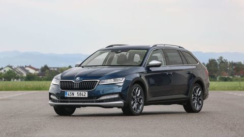 Thumb nova skoda superb scout 2019 slovenske ceny autozurnal.com 5