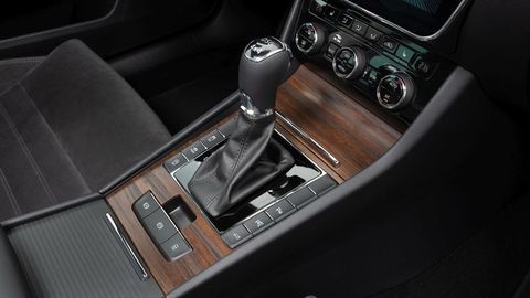 Thumb nova skoda superb scout 2019 slovenske ceny autozurnal.com 15