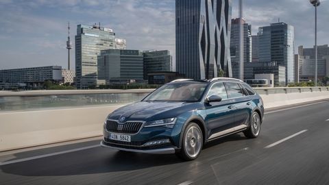 Thumb nova skoda superb scout 2019 slovenske ceny autozurnal.com 18