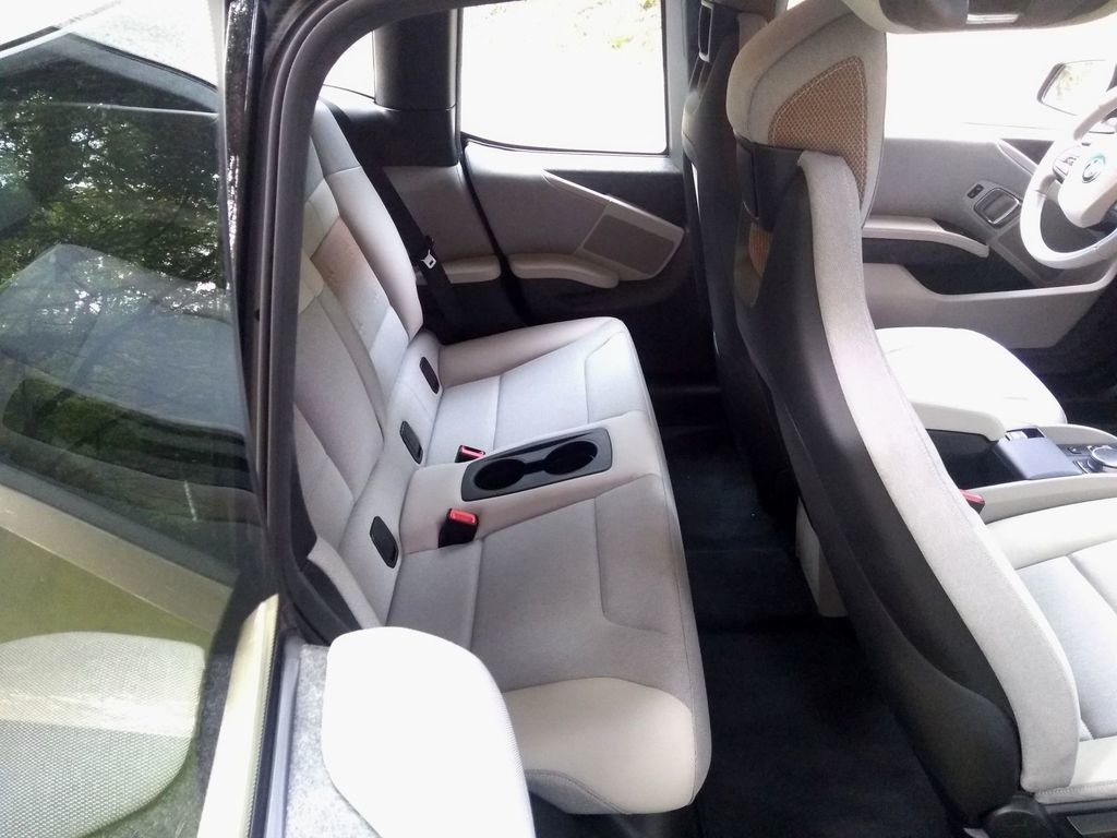 Content test bmw i3 120 ah 42 2 kwh 2019 autozurnal.com 29