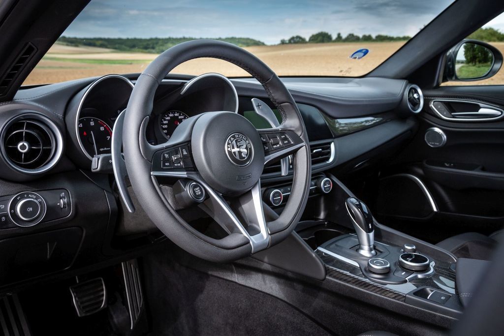 Content alfa romeo giulia veloce ti 2.0 test autozurnal.com  2