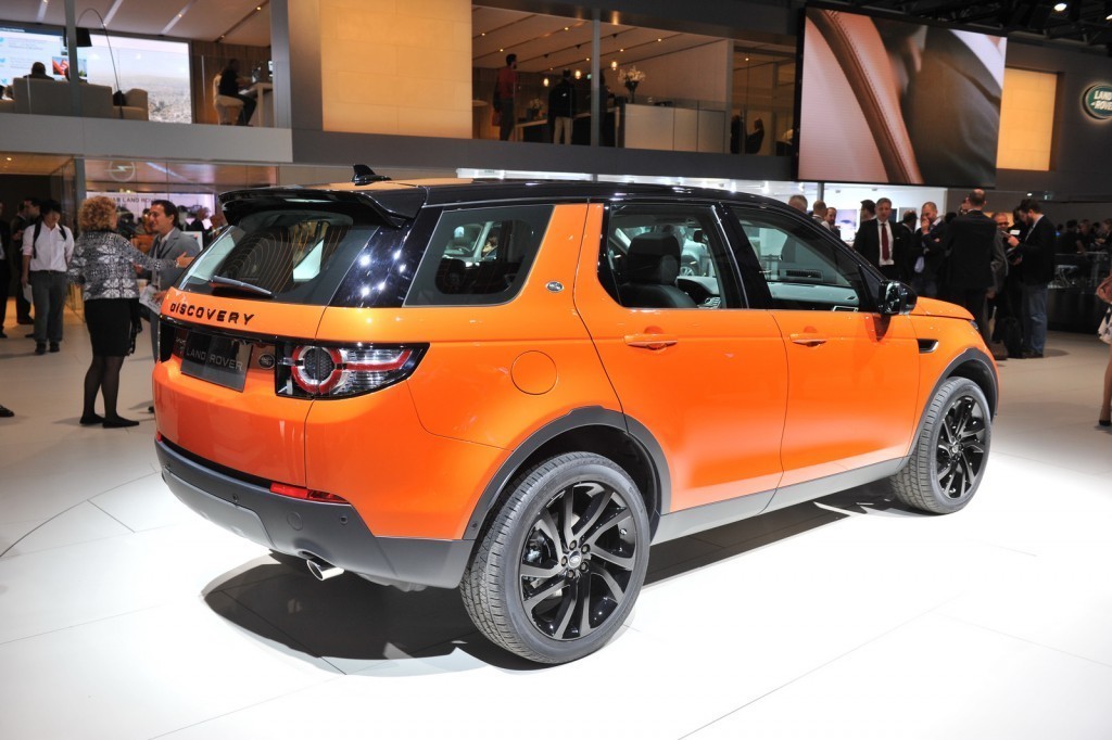 Content 80425 large motoring mercedes triedy v land rover discovery sport a mini sd