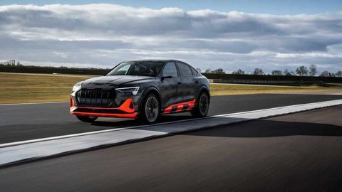 Thumb 2020 audi e tron s exclusive  5 