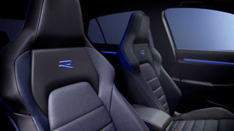 Thumb 2022 volkswagen golf r interior  2 