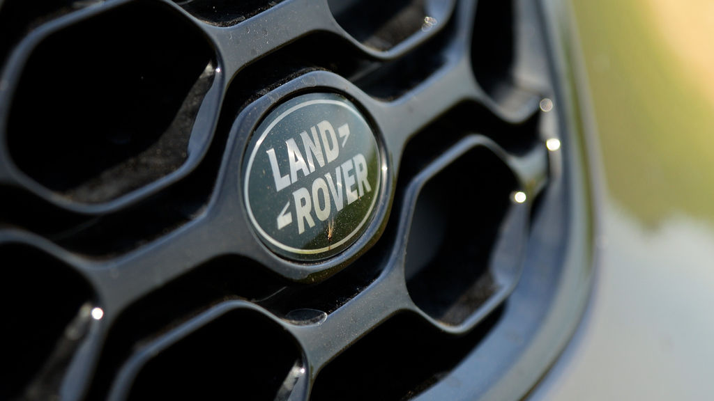 Content land rover discovery sk test 2021 1080p h264.00 03 40 15.still943