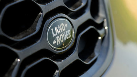 Thumb land rover discovery sk test 2021 1080p h264.00 03 40 15.still943