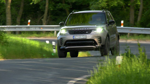 Thumb land rover discovery sk test 2021 1080p h264.00 11 53 17.still956