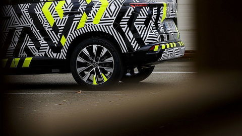 Thumb renault austral camouflaged prototype teaser 6