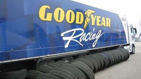 Thumb goodyear truck racing