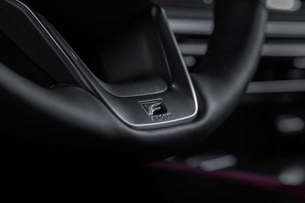 Content lexus rx 500h fsport white   detail   interior steering wheel f sport badge    v2 8