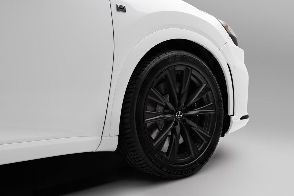 Content lexus rx 500h fsport white   detail   wheel 15