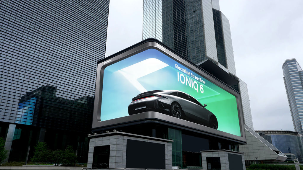 Content hyundai ioniq 6 design unveil billboard 03