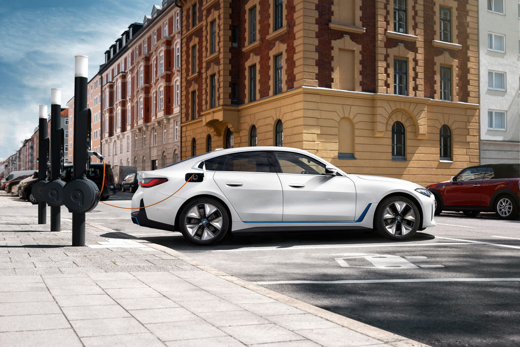 Content p90423607 highres the bmw i4 edrive40 