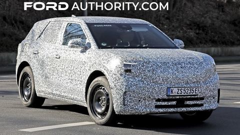 Thumb ford meb based electric crossover prototype spy shots february 2023 exterior 003