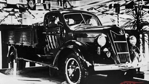Thumb 2 1935 toyota model g1 truck 650x463