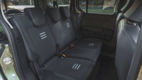 Thumb 2023 ford tourneo courier active 13 interior
