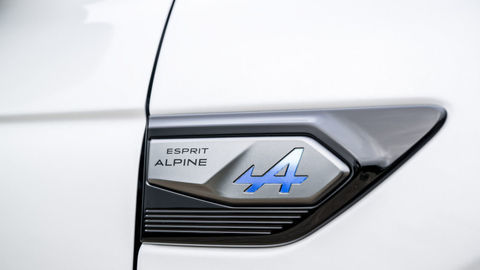 Thumb renault arkana e tech hybrid esprit alpine 441