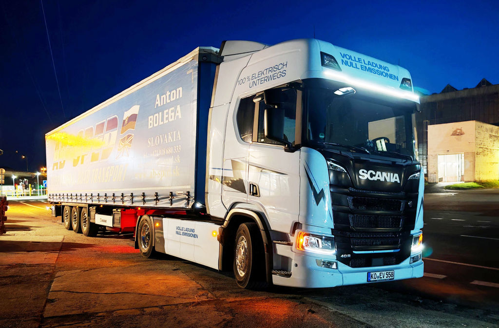 Content 03 prv  slovensk  z kazn cke testy scania 40 r ab sped