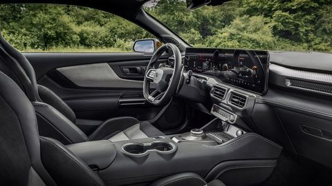 Thumb 2025 ford mustang gtd interior 10 low