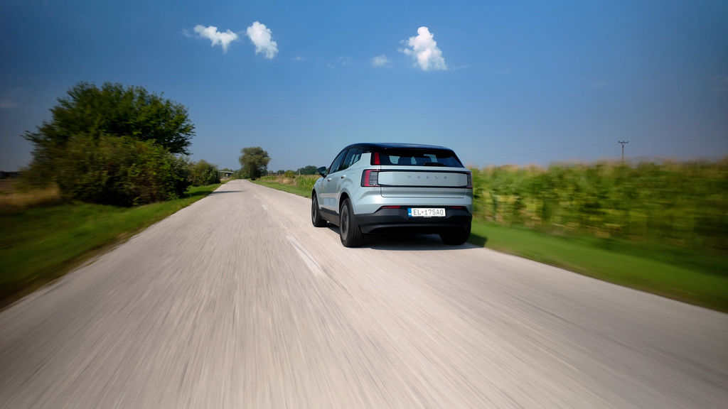 Content volvo ex30 sk test 2024 4k.00 26 32 01.still224