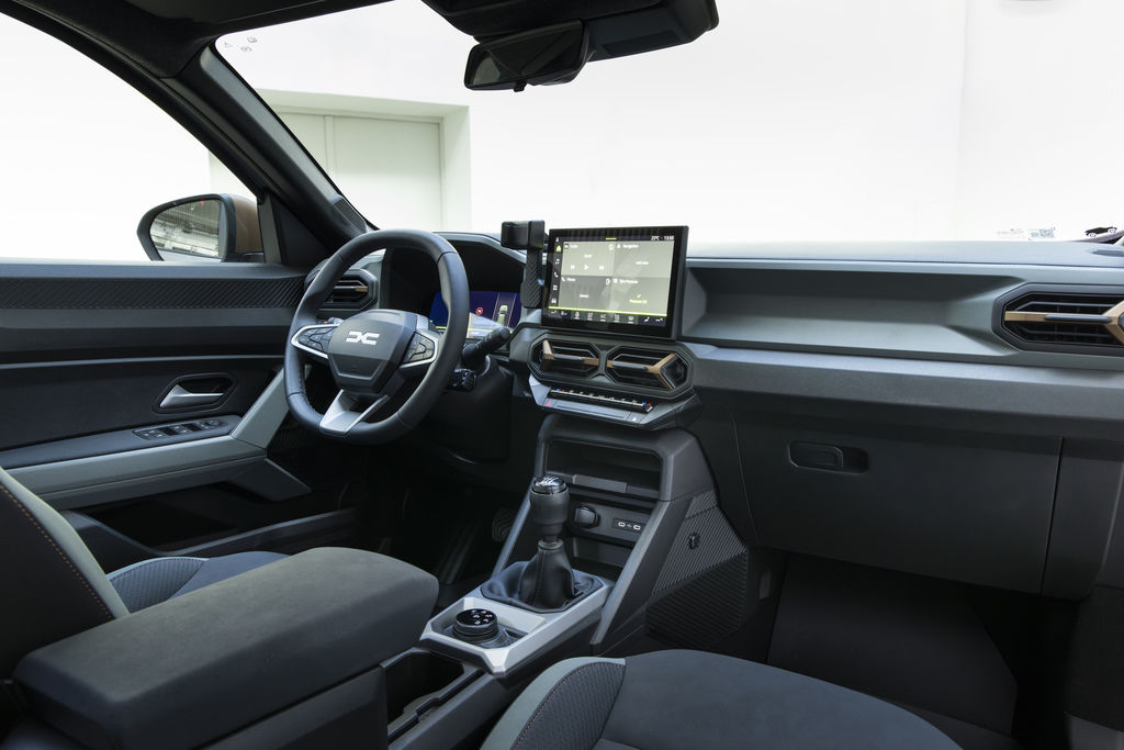 Content all new dacia bigster tce 130 4 215 4 extreme schiste grey  2 
