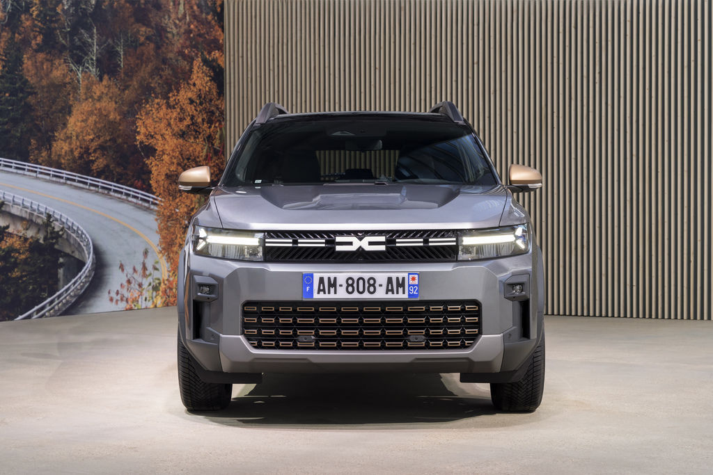 Content all new dacia bigster tce 130 4 215 4 extreme schiste grey  5 