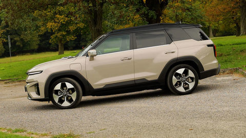 Thumb ssangyong torres evx sk test 2024 1080p h264.00 02 12 19.still182