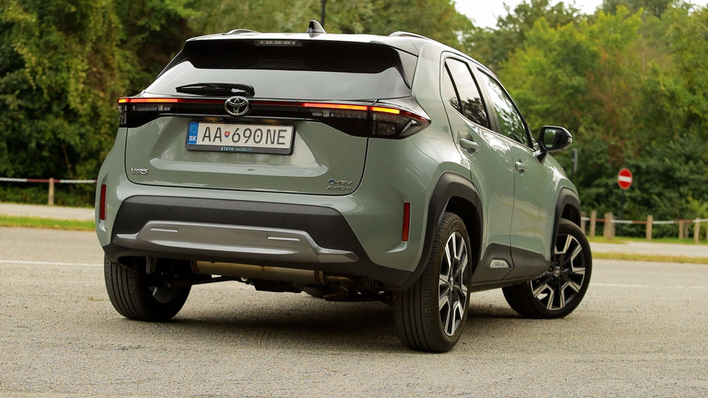 Content toyota yaris cross sk test 2024 1080p h264.00 13 26 03.still187