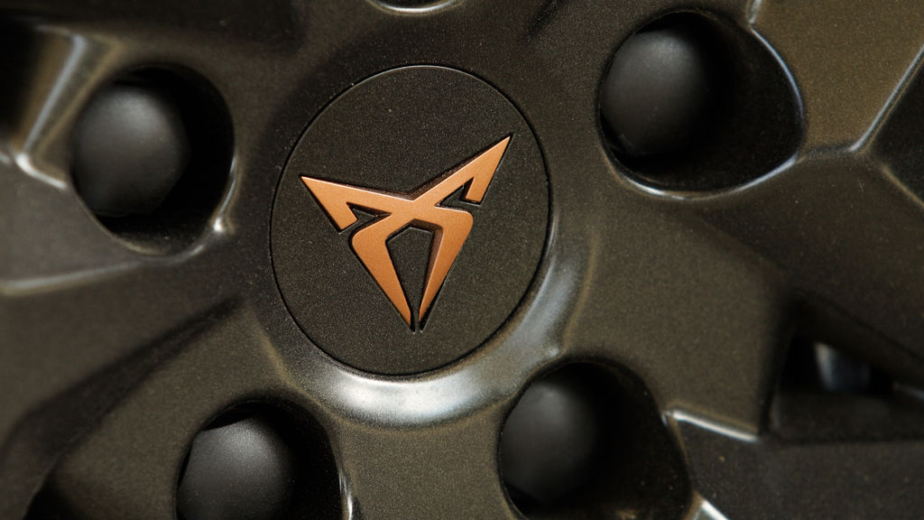 Content cupra leon sk test 2024 1080p h264.00 20 07 23.still200