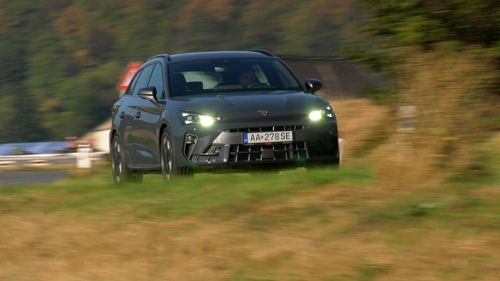Content cupra leon sk test 2024 1080p h264.00 23 43 13.still203
