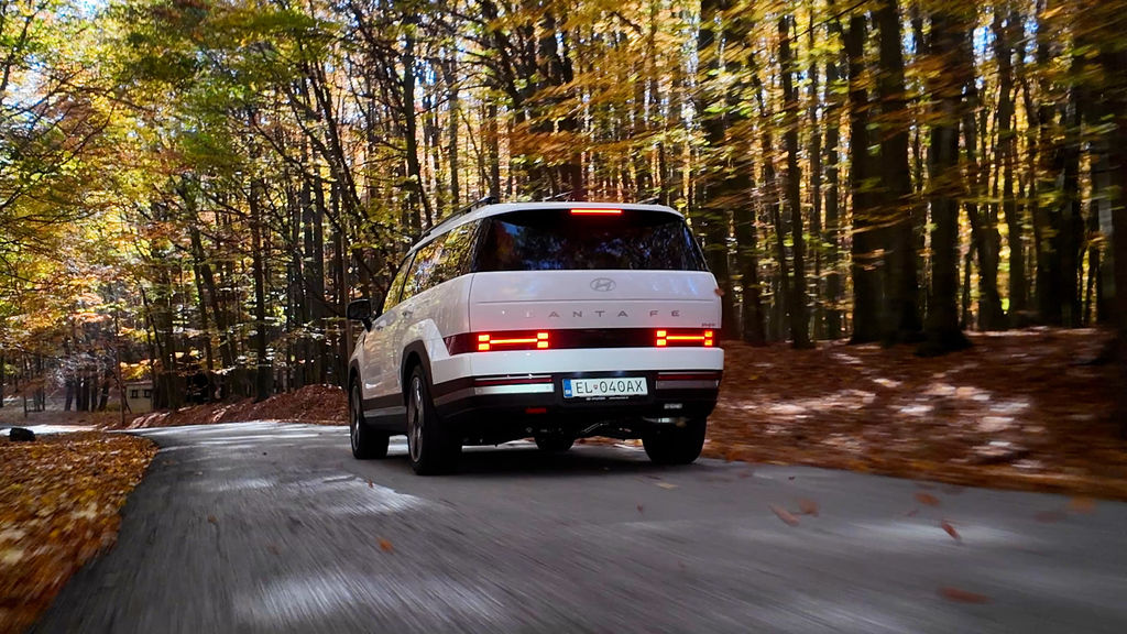 Content hyundai santa fe vs skoda kodiaq sk test 2024 4k.00 30 01 24.still232