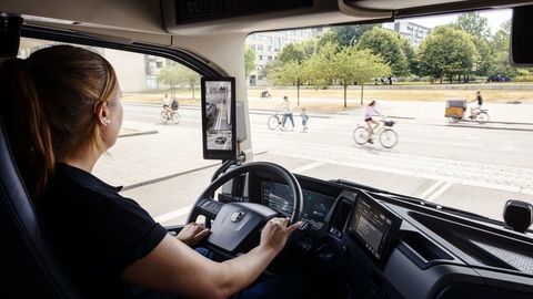 Thumb volvo trucks ncap test 2