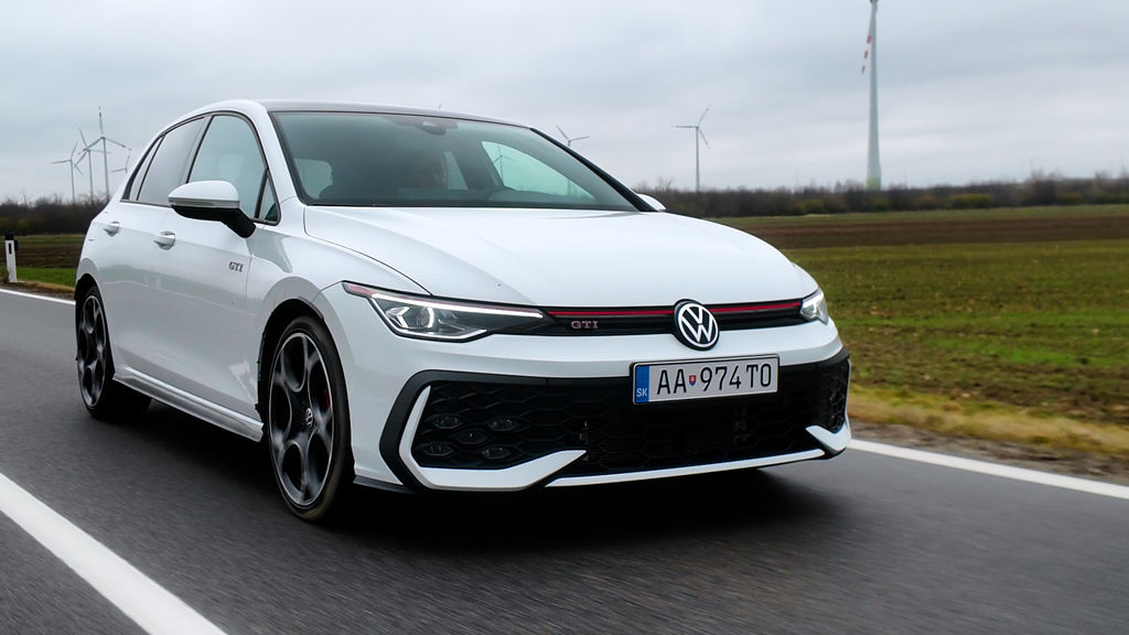 Content vw golf gti sk test 2025 4k.00 16 24 10.still245