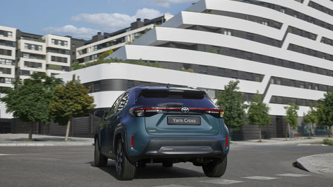 Thumb 2025yariscross image 3