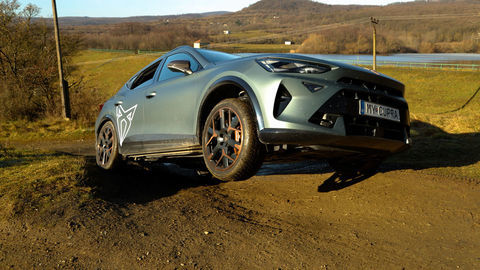 Thumb cupra formentor sk test 2024 4k.00 06 14 07.still275