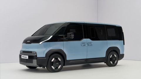 Thumb kia pv5 passenger frost blue ext studio static highres 001  1 