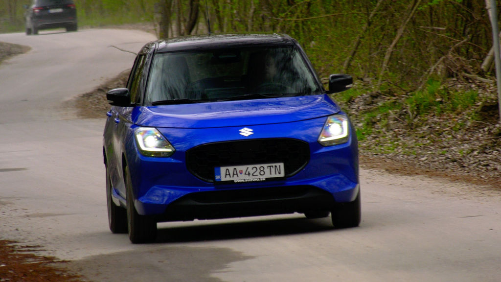 Content suzuki swift 4x4 sk test 2025 4k.00 07 22 14.still334