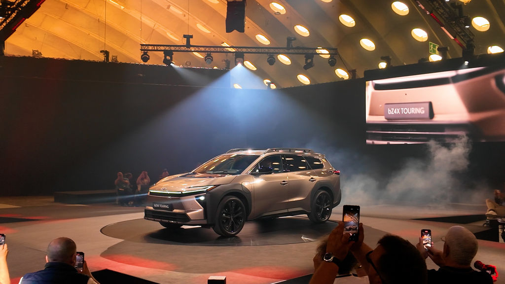 Content toyota news reportaz 2025 4k.00 11 08 01.still360