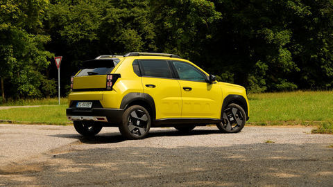 Thumb fiat panda ev sk test 2025 4k.00 11 59 02.still362