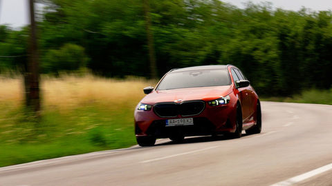Thumb bmw m5 touring sk test 2025 4k.00 07 03 18.still373