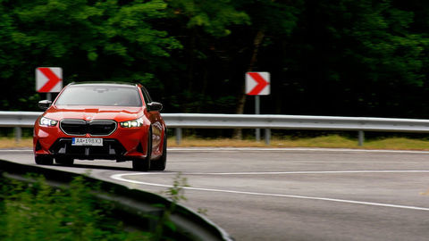 Thumb bmw m5 touring sk test 2025 4k.00 11 46 13.still379