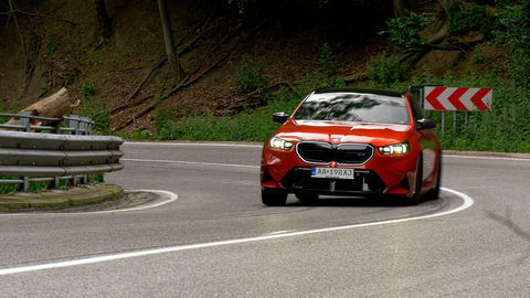 Thumb bmw m5 touring sk test 2025 4k.00 37 32 13.still386