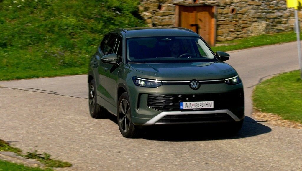 Content vw tayron limited sk test 2025 4k.00 01 06 19.still405
