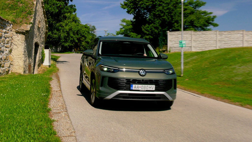Content vw tayron limited sk test 2025 4k.00 15 12 23.still412