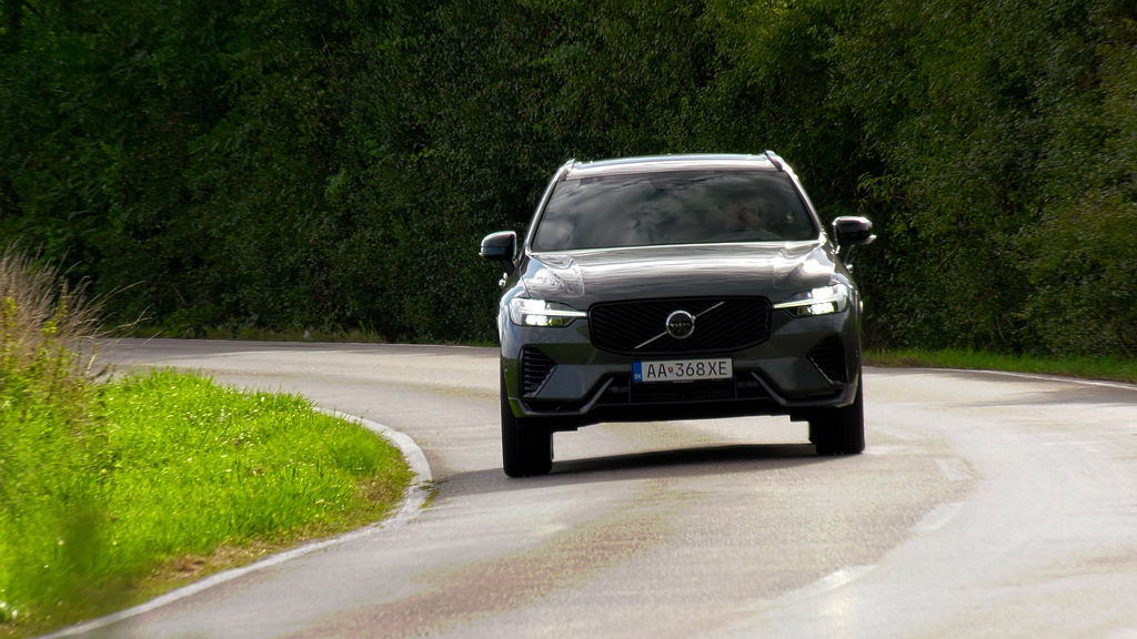 Content volvo xc60 sk test 2025 4k.00 20 11 06.still433