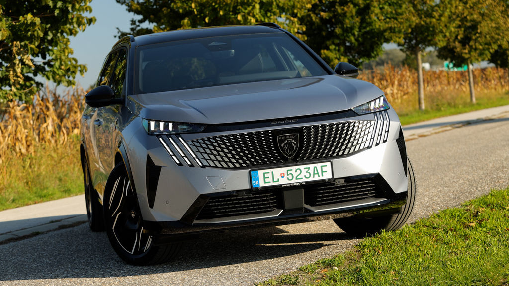 Content peugeot e 5008 sk test 2025 4k.00 00 23 22.still450