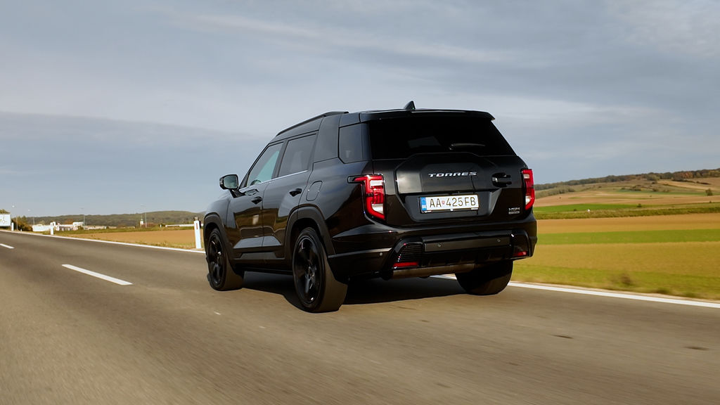 Content kgm torres hybrid sk test 2025 4k.00 22 51 20.still494