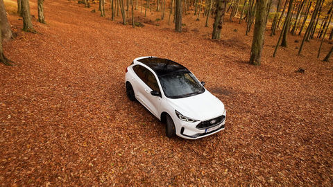 Thumb ford kuga phev sk test 2025 4k.00 19 45 14.still512