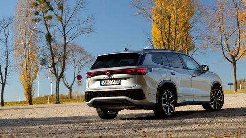 Thumb vw tayron r line 265 sk test 2025 4k.00 00 35 19.still513