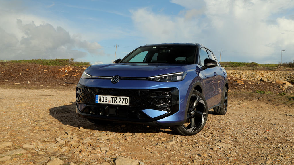 Content vw t roc prva jazda 2025 4k.00 02 43 09.still558